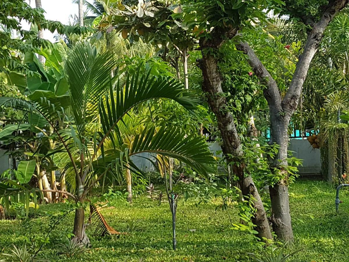 Luna Beach Hotel Nilaveli Exterior foto